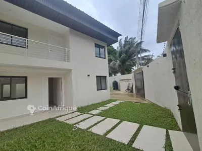 Villa duplex 5 pièces avec piscine — 2 Plateaux Macaci