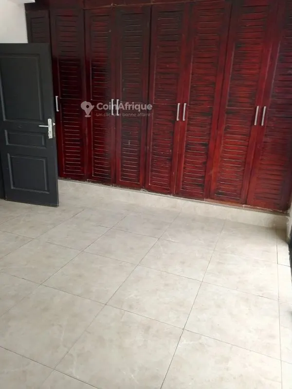 Appartement de standing — Biétry