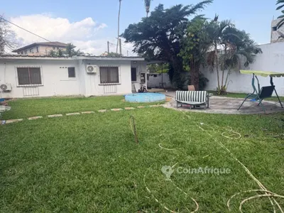 Villa 4 pièces avec garage et jardin — Bietry