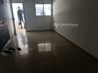 Appartement 3 pièces avec balcon — Marcory Résidentiel