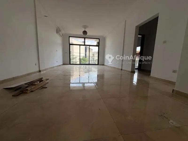 Appartements F2 et F3 de bon standing — Riviera Bonoumin