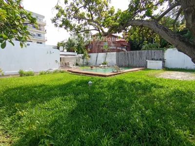 Villa basse 7 pièces avec piscine — Marcory Zone 4