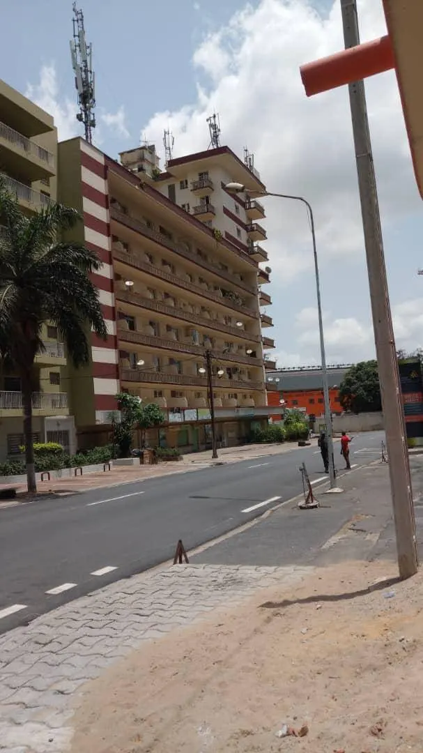 Immeuble R+6 et R+10 jumelés — Plateau