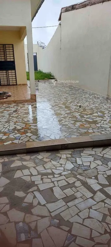 Villa 4 pièces — Bingerville Cité Impôts