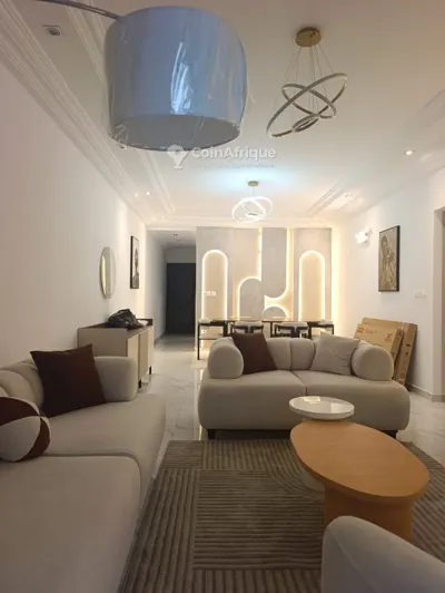 Appartement 3 pièces bon standing — Angré 8e tranche