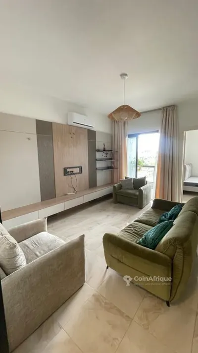 Appartement 4 pièces avec 3 chambres — Cocody Riviera 4