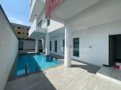 Appartement 4 pièces avec vue lagonaire — Cocody Riviera