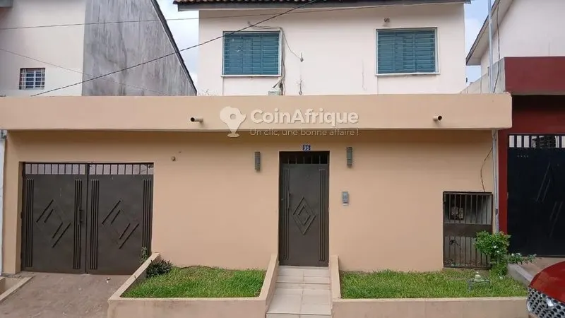 Villa duplex 4 pièces — Feh Kessé