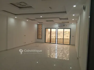 Appartement 4 pièces — Angré Chu