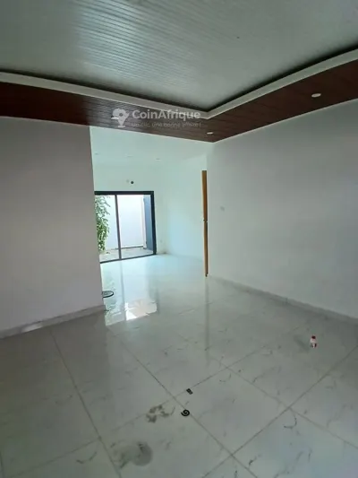 Villa basse 3 chambres — Bingerville