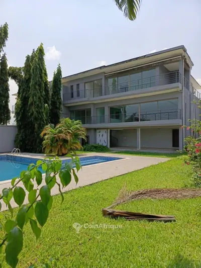 Villa triplex 10 pièces avec piscine — Cocody Riviera Golf 4 Beverly Hills