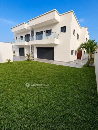 villa Riviera Faya Jule Verne · Cocody