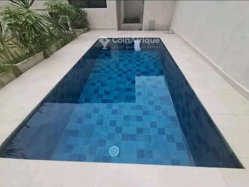 Villa duplex 5 pièces avec piscine — 2 Plateaux