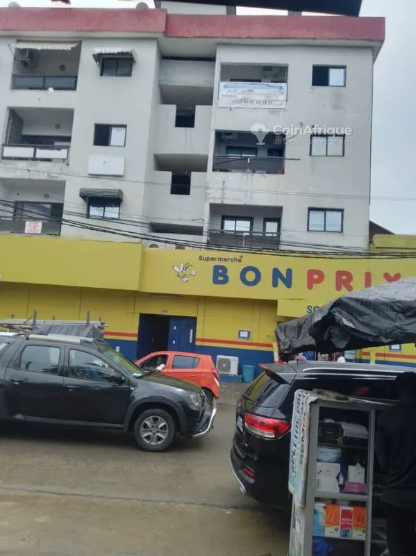 Appartement 3 pièces — Cocody Riviera Faya