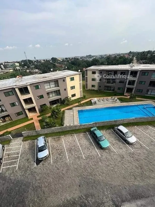 Appartement 3 pièces haut standing — Cocody 2 Plateaux