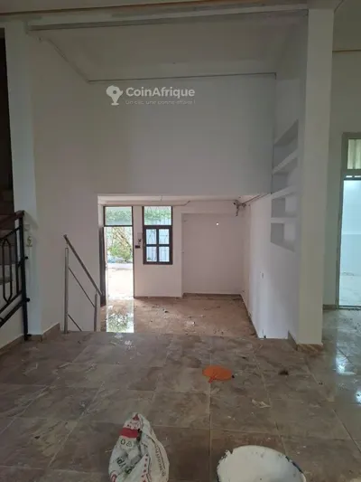 Appartement haut standing 3 pièces — Angré Château
