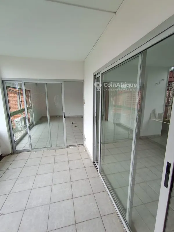 Appartement standing 4 pièces — Cocody 2 Plateaux Vallon