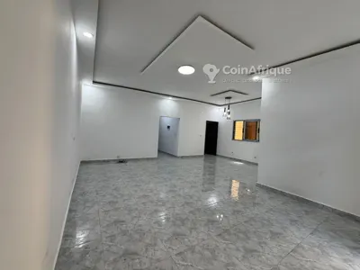Villa duplex 4 pièces prête à habiter — Bingerville